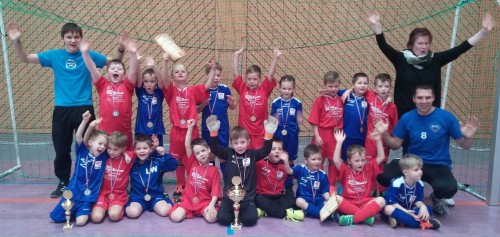 Bambini eröffnen SVG-Hallen-Cup-Serie mit einem Paukenschlag