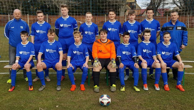 Neue Dresse der Deutschen Vermögensberatung beflügeln B-Jun.