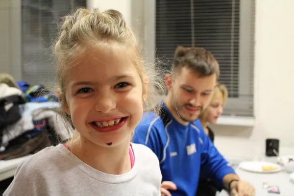 Weihnachtsplätzchen backen der F-Junioren