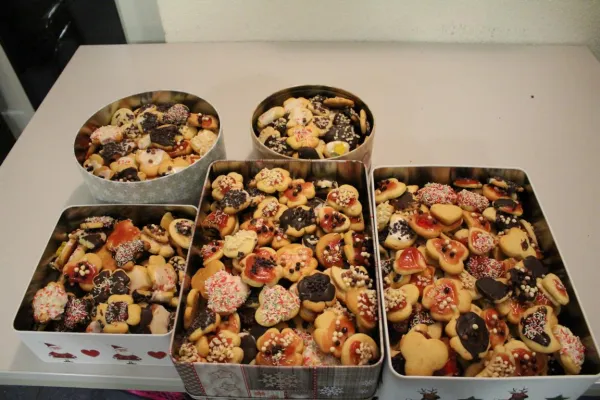 Weihnachtsplätzchen backen der F-Junioren