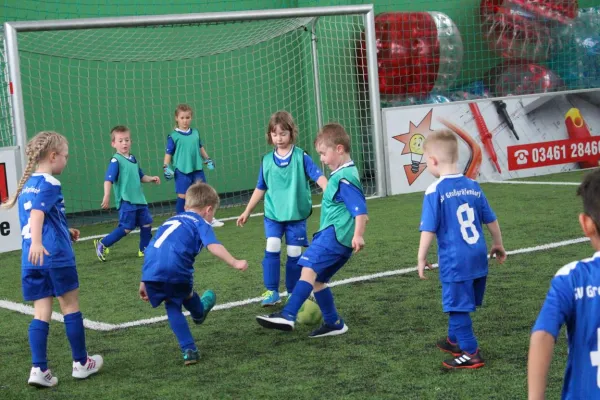 G2-Junioren in der Traumpass Soccer Halle